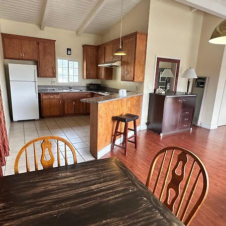 Town And Country Inn Santa Maria  Bagian luar foto