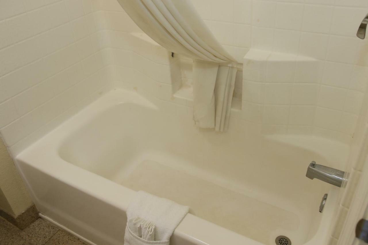 Town And Country Inn Santa Maria  Bagian luar foto